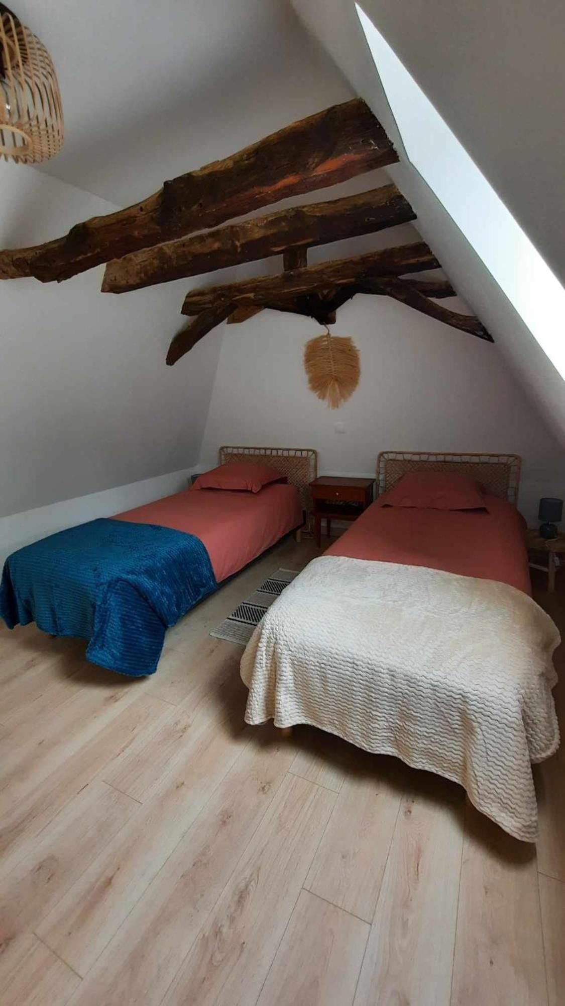 Gite Les Placettes Sainte-Foy-de-Longas Екстер'єр фото